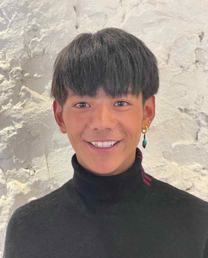 海霞说丁真背后的美值得更多流量