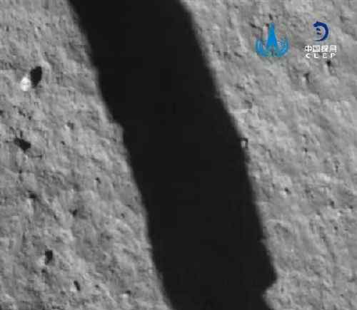 嫦娥五号拍下的月球高清大片