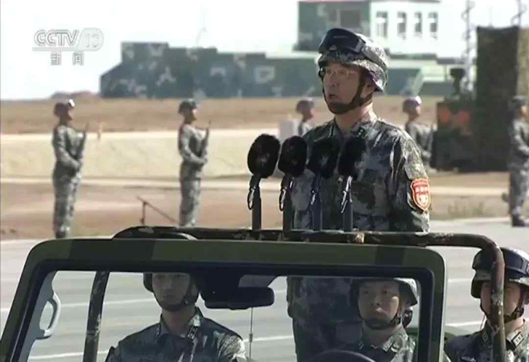 现役最年轻的少将 阅兵总指挥乙晓光：曾是最年轻现役上将，特级飞行员出身，其祖父参加过抗战