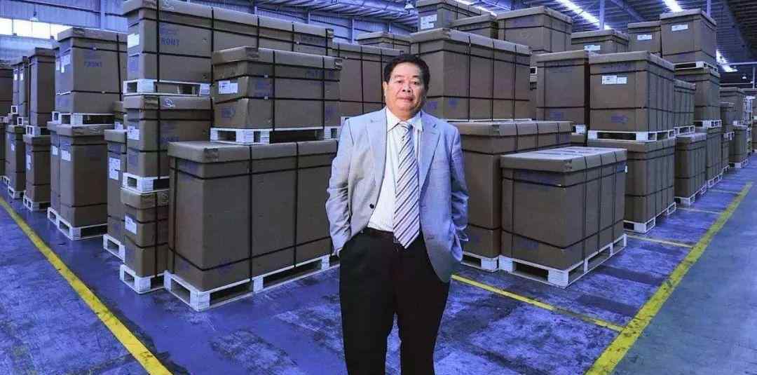 曹德旺老婆 亿万富翁曹德旺自述感情史，我曾有过外遇，但最终没有离开文盲妻子，原因令人动容