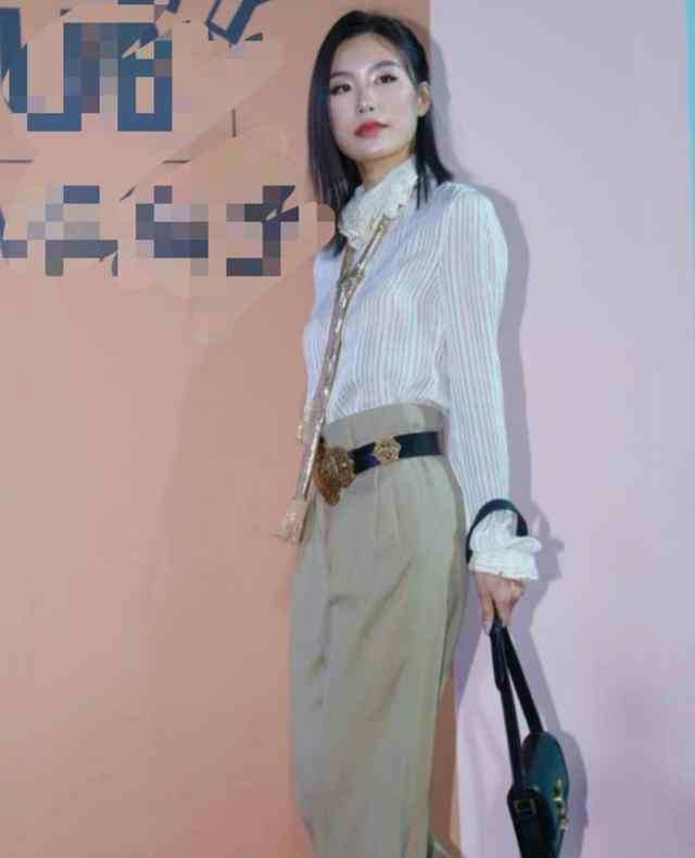 高以翔承认bella 高以翔去世10个月，女友Bella首次现身，受采访时说的话令人泪目