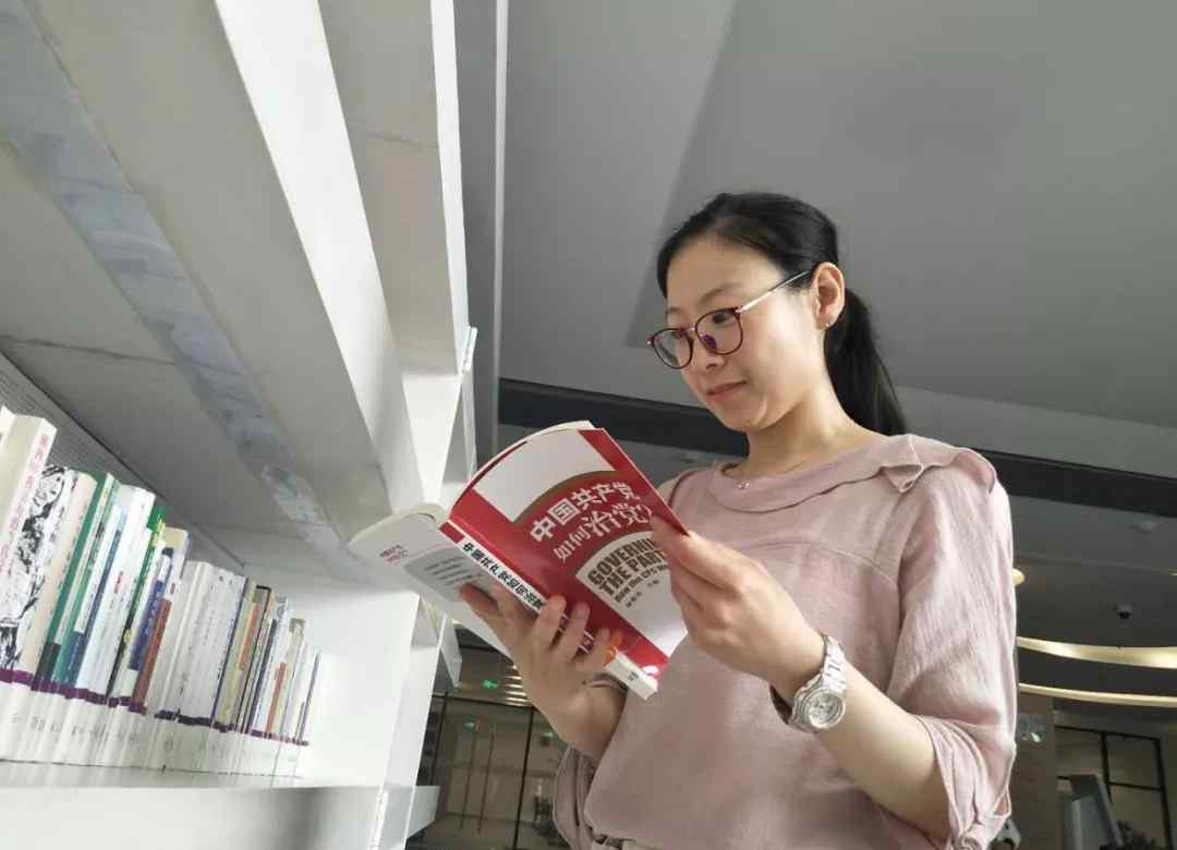 李高扬 南开大学获得天津市教育系统思政工作先进集体和优秀思政工作者事迹文章配图
