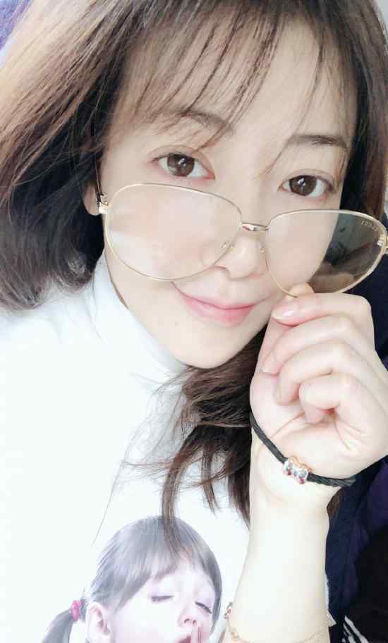 陈紫函戴向宇获封“挚爱cp”奖项 夫妻两人回归荧屏