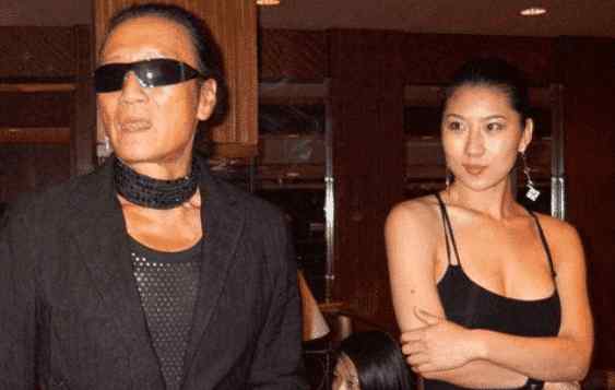 谢贤现任老婆 与谢贤同居长达12年的小女友coco，分开后拿2000万走人，如今咋样了？文章配图