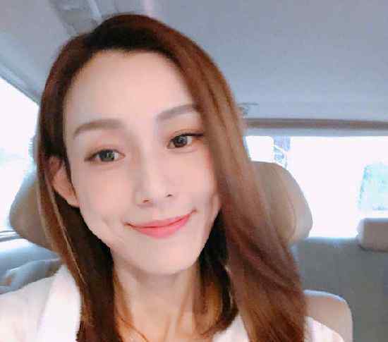 范玮琪回应捐救护车：妈妈用我的名字捐的