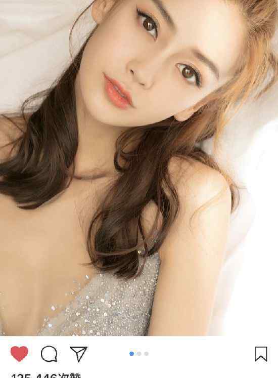 Angelababy穿亮片低胸礼服 眉眼精致小露酥胸 网友：仙女本尊