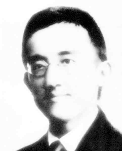 杨白冰逝世 杨白冰将军在1955年被授予上校军衔，33年后成为了上将