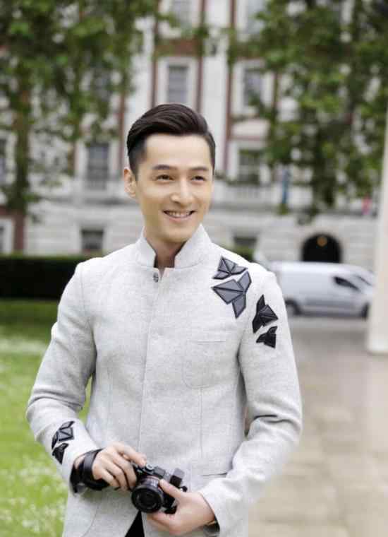 胡歌大方回应网传与旧爱薛佳凝复合之事 这次亲自回应到：这种传言很多了，大家听听就好