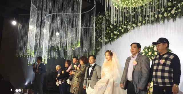 曾莉云 他是举重冠军，退役后和青梅竹马结束4年恋爱长跑，最终如愿以偿