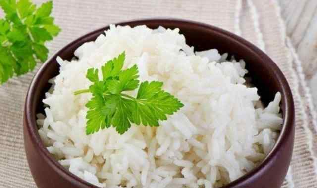 米饭和面食哪个更容易发胖 馒头、米饭、面条，这三种主食哪个吃了更容易长胖？