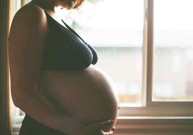 乳头是什么颜色正常 乳头颜色变深？究竟是因为什么你了解吗文章配图