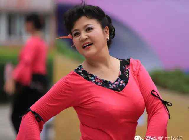 广场怎么画 舞台妆怎么画更好看？广场舞姐妹演出参赛必看~