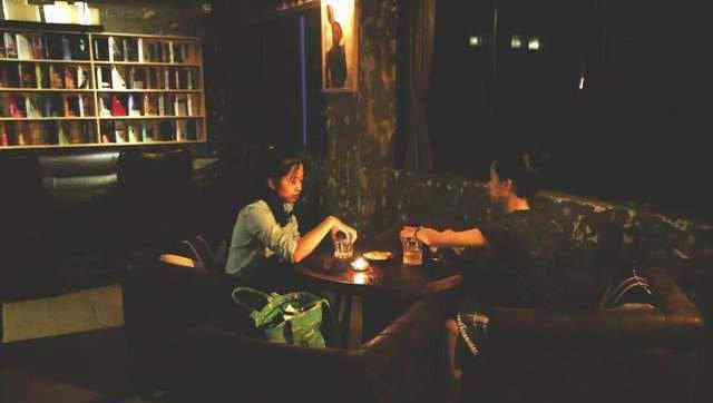 女怕三撩是哪三撩 老人说“烈女怕三撩，好男怕三缠，小树怕三摇”，这话如何理解？