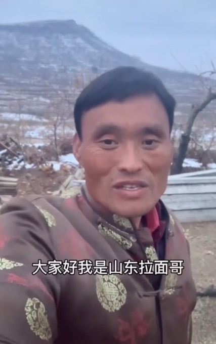 央媒评山东“拉面哥”走红：为质朴和真诚点赞！