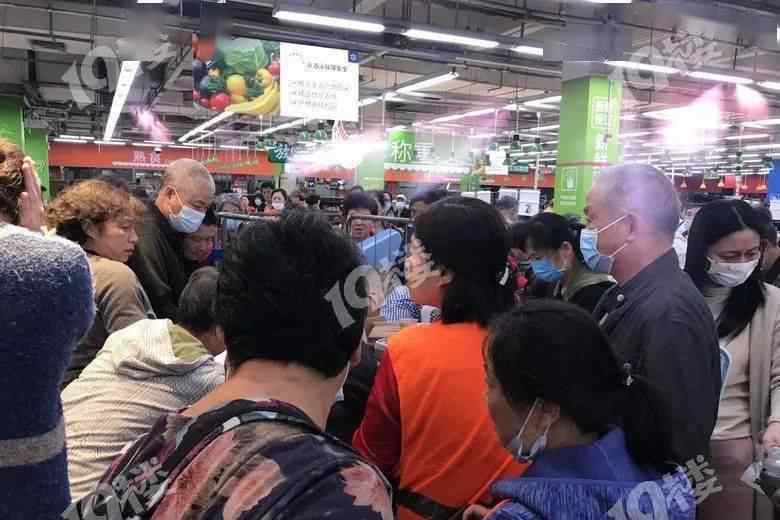 杭州那里买货架 很多老杭州的回忆明天下午4点永久关门，部分货架已空…