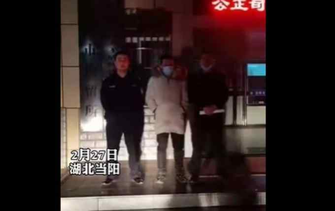 男子与女友吵架后掌掴路过少年 处罚来了！