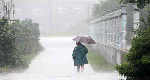 南方连发30天暴雨预警 年年"城市看海"的囧能破不?