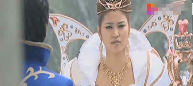 魔仙玲珑 巴啦啦小魔仙：小蓝和玲珑长相一样，究竟是怎么回事？女王用心良苦啊
