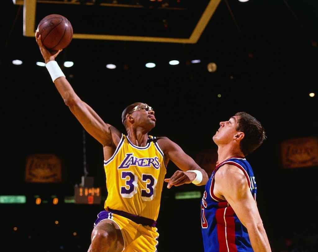 nbamvp排行榜 NBA史上仅有四人，既获得四次冠军也拥有四个MVP