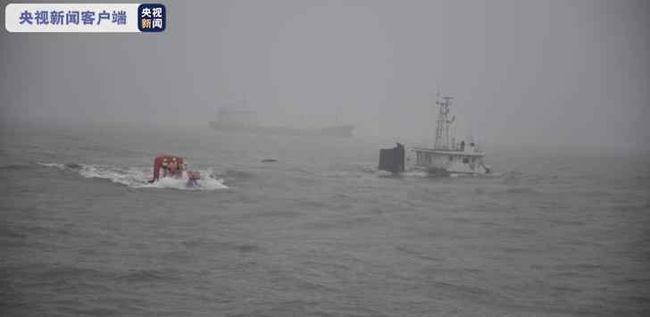 宁波象山海域货船搁浅 13名船员获救1人失踪