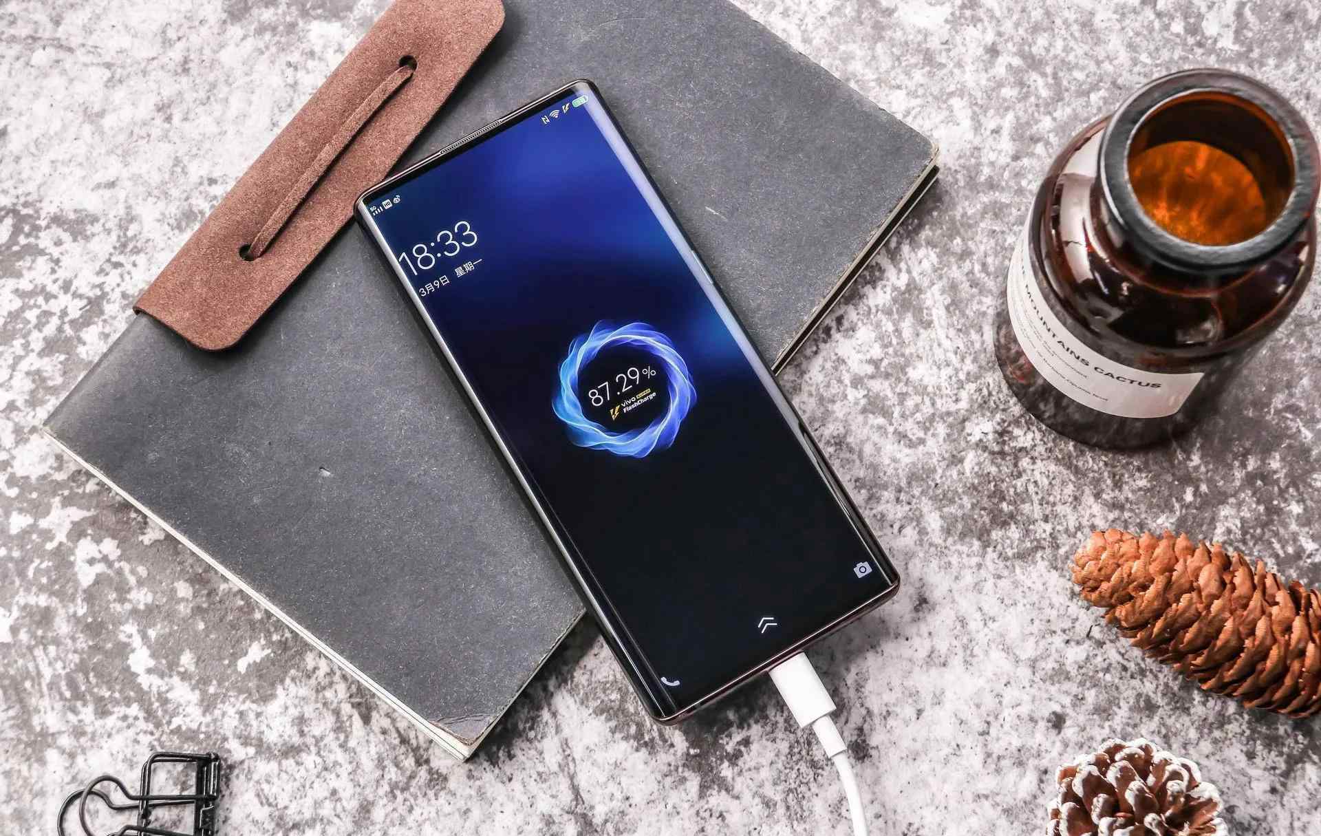 为什么电越充越少 你可知晓为何我们的手机会越充电越少？！究竟是何原因？