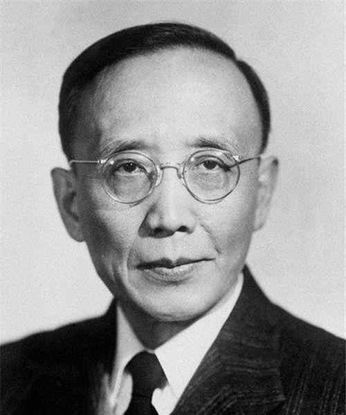 为什么说郭沫若是狗 “远看是条狗，近看郭沫若”真是鲁迅所言？学者：鲁迅骂他50年