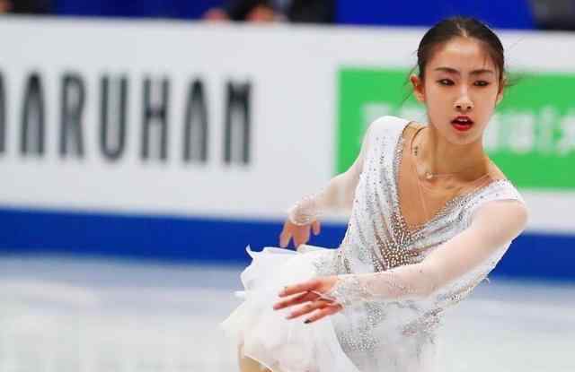 陈虹伊 靠业余训练达到世界级参赛水准，16岁进入国家队，梦想参加冬奥会