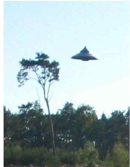波兰男子拍到罕见UFO清晰照 “它”到底从何而来?