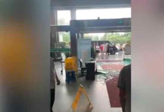 新生儿死亡家属打砸医院 具体是什么情况