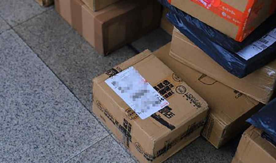 快递业回收再使用包装箱2亿个 网友：建议全国普及