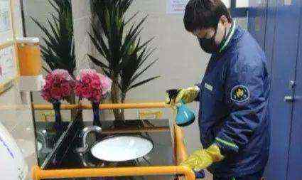 上海公厕保洁新规 公厕每2小时消毒男厕取消废纸篓