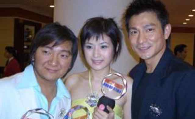 老公pk老婆 靠一首歌赚了2亿，爆红后选择退出娱乐圈，今上百万的豪车随便开