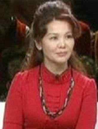 冯巩儿子 59岁冯巩全家近况曝光，原来妻子是他，儿子如今是总裁