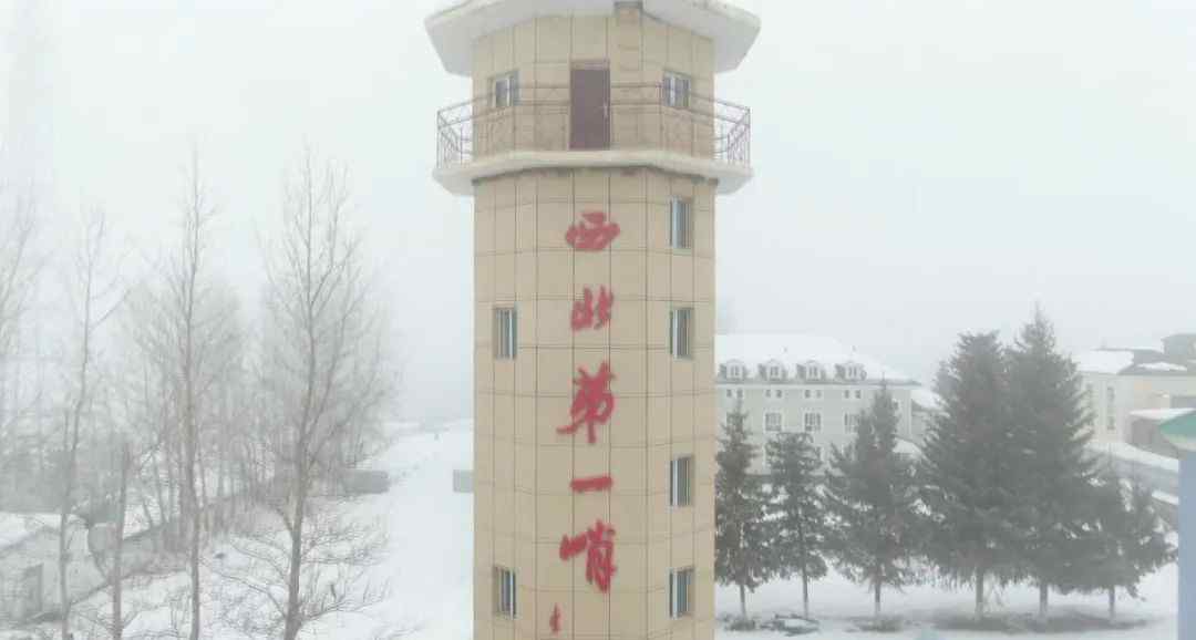 踏雪行 新闻特写：春日白哈巴 骑马踏雪行文章配图
