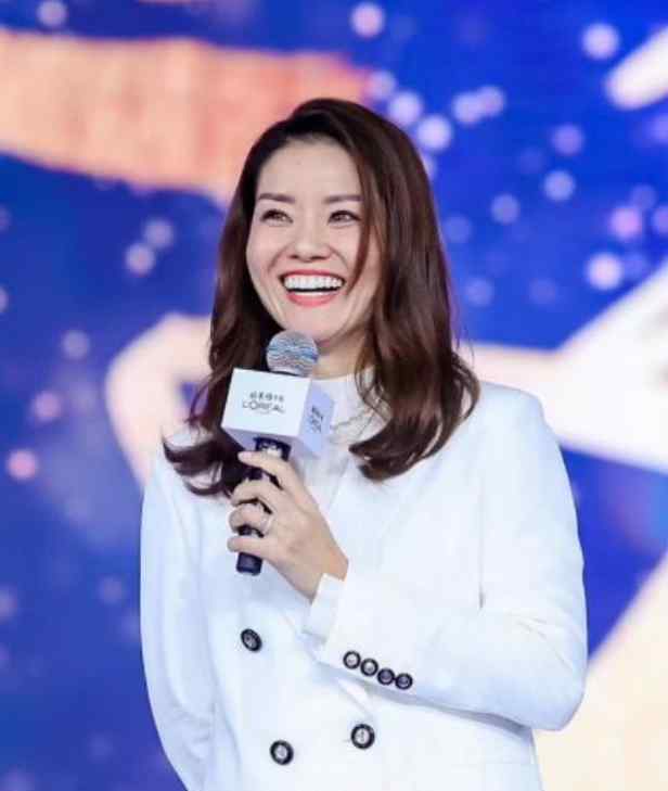 李娜捐赠300万 支持武汉定点医院的急需医疗物资
