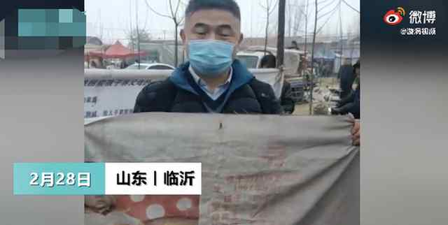 电影失孤原型到拉面哥摊位前寻子 骑坏了10辆摩托车 到底什么情况呢？