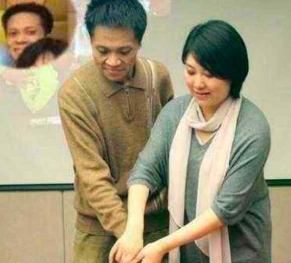 赵忠祥儿子发文 赵方个人资料年龄照片曝光