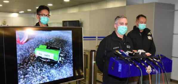 港铁列车炸弹爆炸 作案者威胁称还会继续放爆炸品