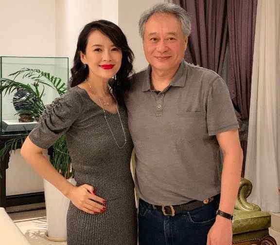 汪峰老婆怀孕 章子怡二胎待产自信满满，汪峰老婆挺孕肚不休息，工作也不需助理