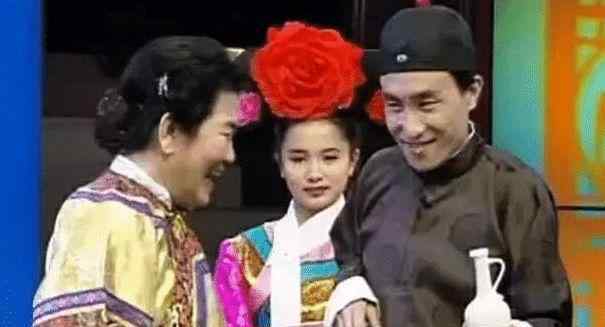 巩汉林儿子 61岁巩汉林全家福曝光！明星儿媳太漂亮，儿子曾追过潘长江女儿
