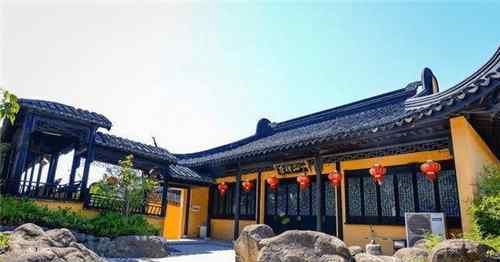 乾隆为什么不拜雍正 康熙乾隆都下江南，为何雍正宅在家？他13年不出紫禁城有啥秘密？