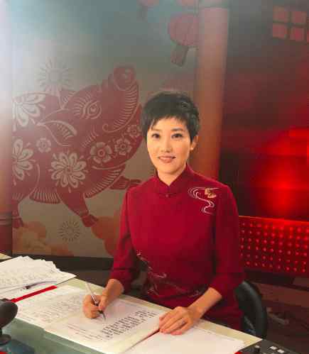 郑天亮 47岁的鲁健依旧帅气，郑天亮风采也不减当年，这样的感情，真好