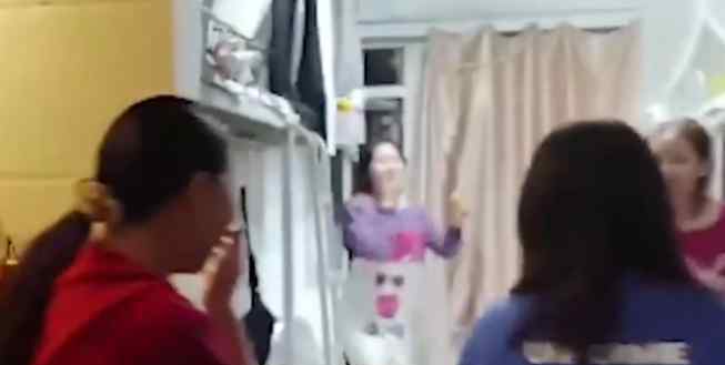 班长自费给全班买秋天第一杯奶茶 为什么这样做