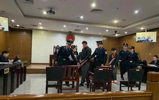 国考第二名下毒陷害第一名 两被告均称是对方的主意