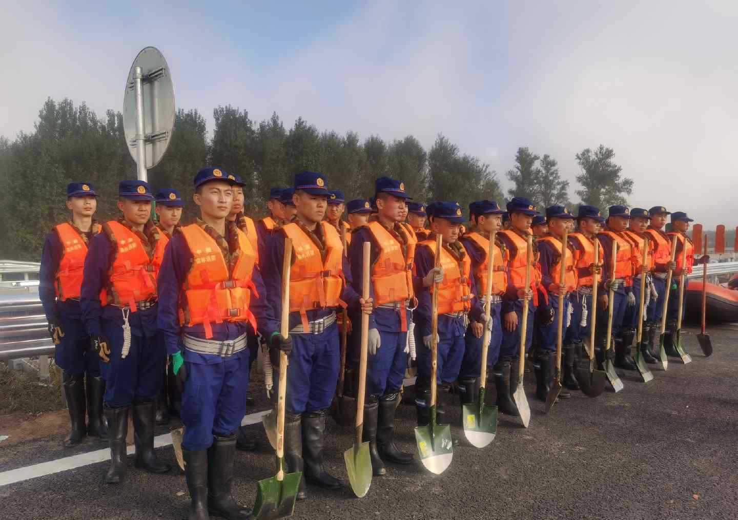 吉林德惠一河堤发生溃堤 目前情况如何