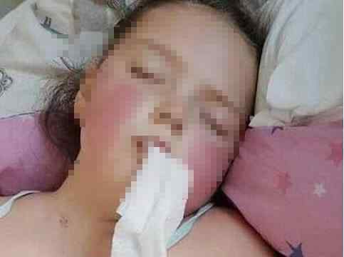 妈妈闻到女儿身上散发怪味 到底发生了什么