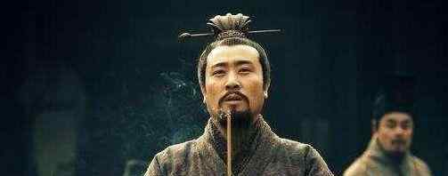 风头一时无两 刘备拿下益州之后，风头一时无两，为何仍然是最弱的一方？