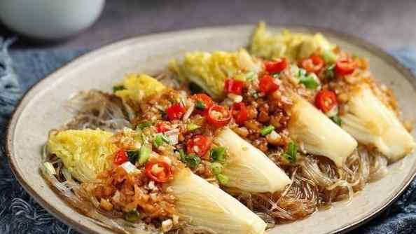 蒜蓉粉丝蒸娃娃菜 蒜蓉粉丝蒸娃娃菜，日常简单食材，小白也能成大厨