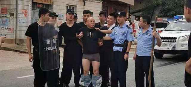 警方慰问入室杀人案受害者家属 具体慰问说了什么