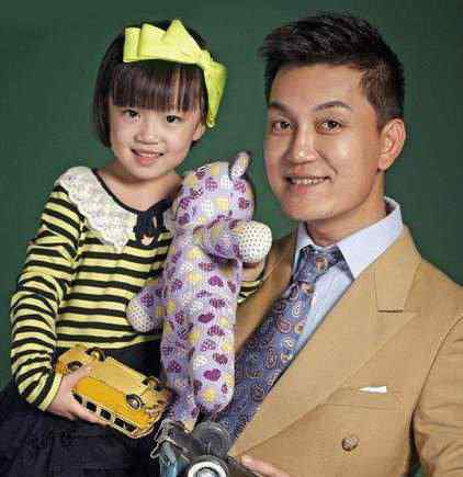 央视文静老公是谁 央视女主播文静如今46岁了，与老公结婚多年，没有孩子，但感情一直很稳定